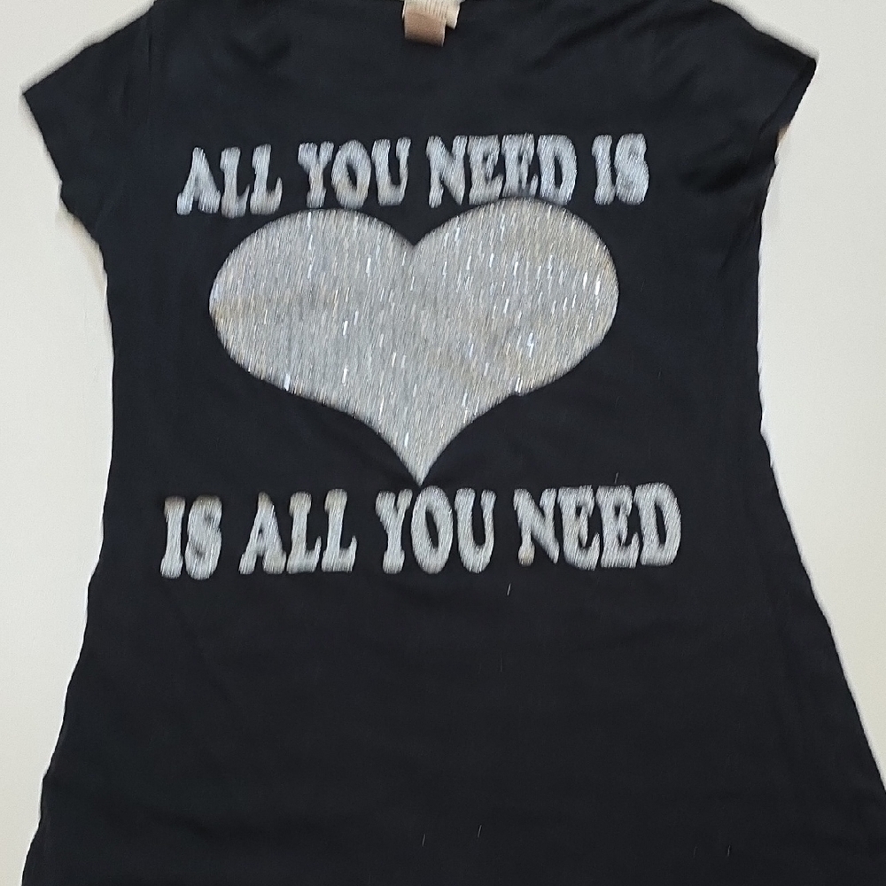 VIDA Black Tee with Silver Heart Design